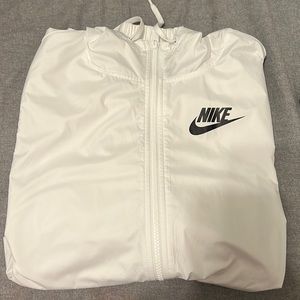 Nike Women Windbreaker